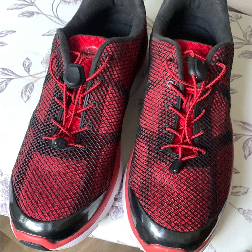 DR COMFORT Red and Black Athletic Shoes